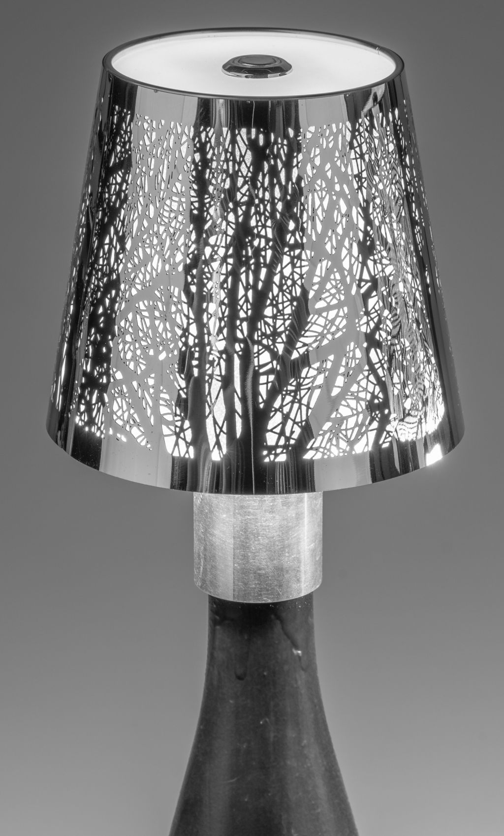 Dimmbarer LED Outdoor-Lampenaufsatz 12cm für Flasche, Touch Sensor, silber, inkl. Aufladekabel