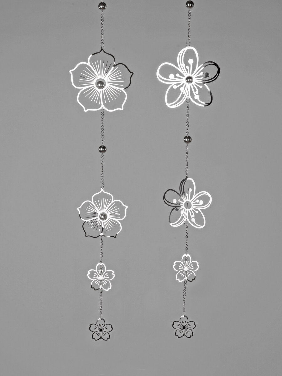 Eleganter Blütenhänger aus Edelstahl 90cm
