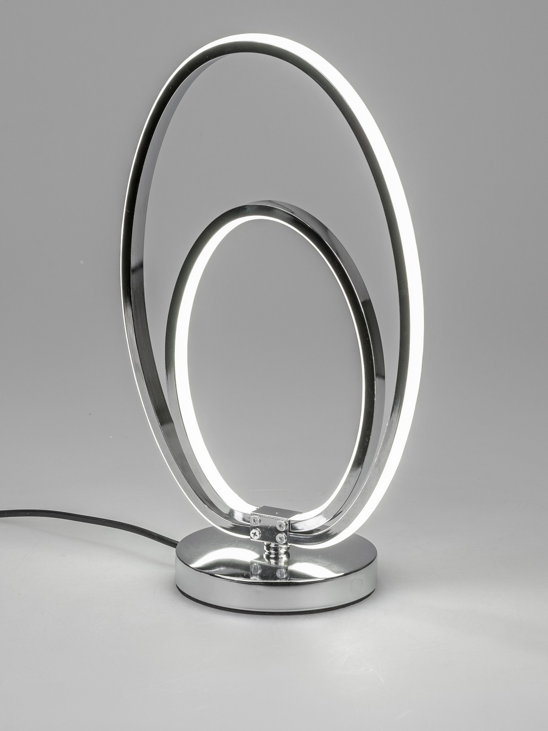 Elegante LED-Lampe "Oval" – 24x38cm, aus glänzendem silbernem Metall